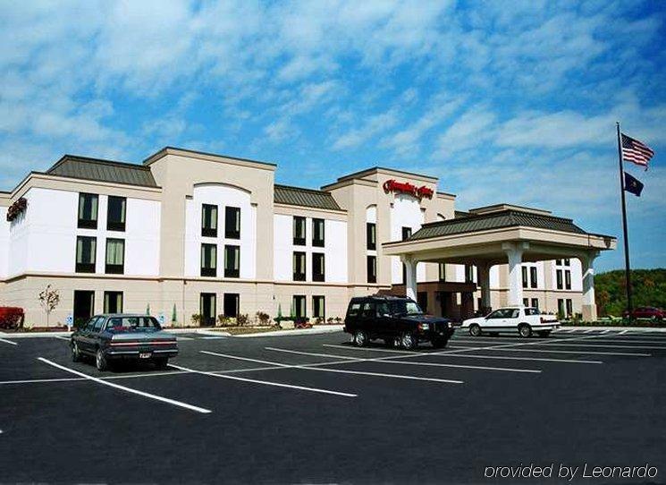 Hampton Inn Greensburg Ngoại thất bức ảnh